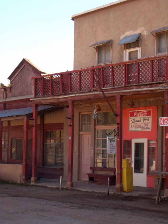 Antonio Simoni Store Front on First St